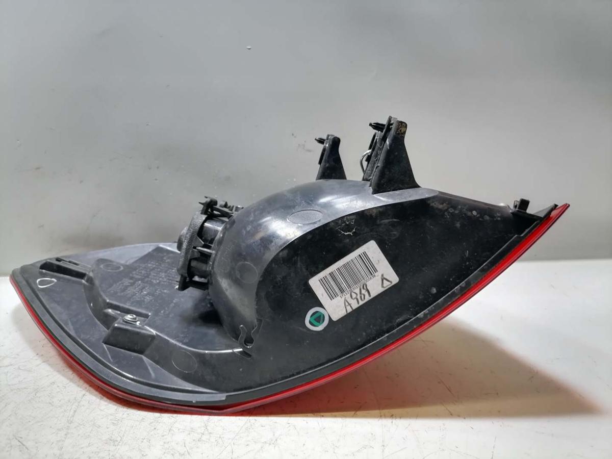 BMW 2er Active Tourer F45 original R&uuml;cklicht R&uuml;ckleuchte Schlussleuchte rechts au&szlig;en Bj.2018